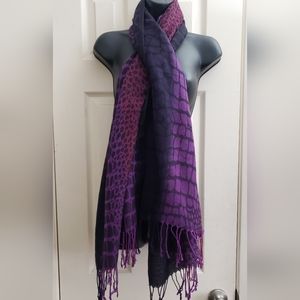 Women's scarf